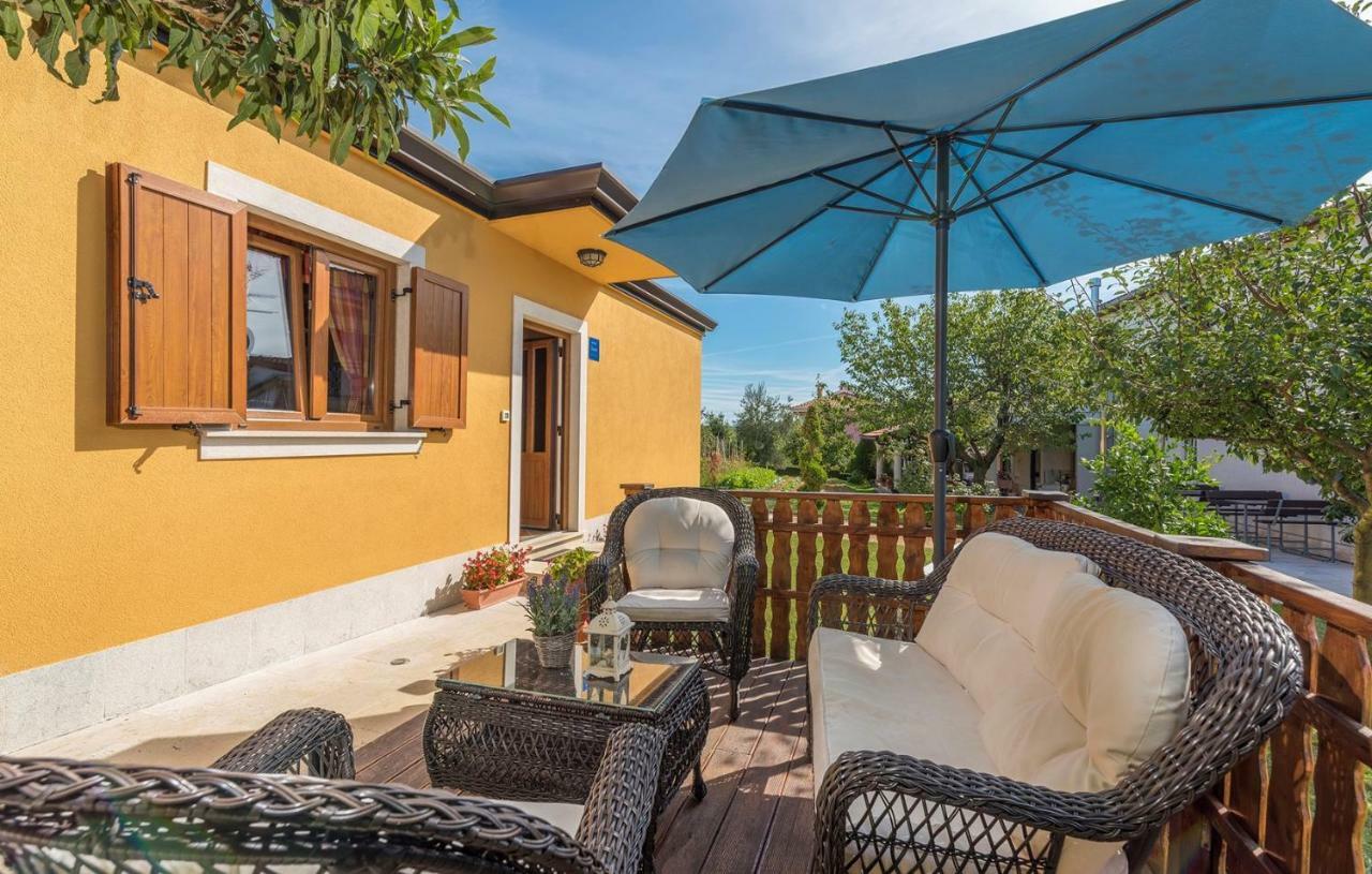 Holiday House Antonio Porec Esterno foto
